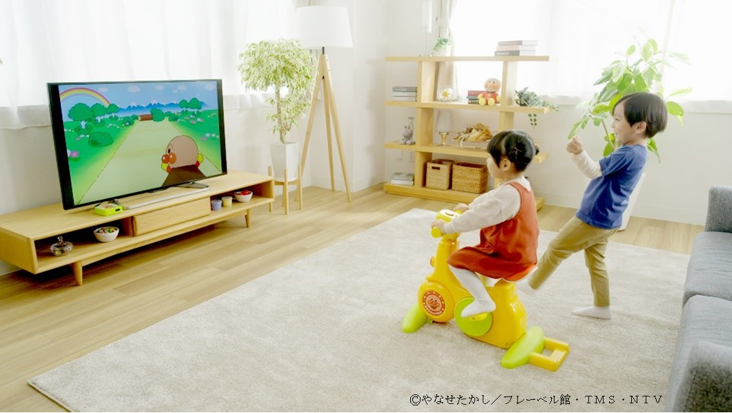 セガ キッズカード筐体と連動した女児玩具『ひめチェン！おとぎちっく