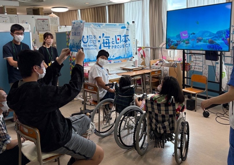 院内学級が巨大な海に変わる！全国6箇所の院内学級で「海の大冒険！ブッチくんと学ぶ探検ツアー！」を実施し、海の体験格差を解消！