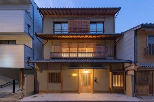 1日1組限定 京都宮川町の最高級町家「鈴 京都鴨川 hitotose 夏-Natsu-」2026年3月1日オープン 1日1組限定 京都宮川町の最高級町家「鈴 京都鴨川 hitotose 夏-Natsu-」2026年3月1日オープン