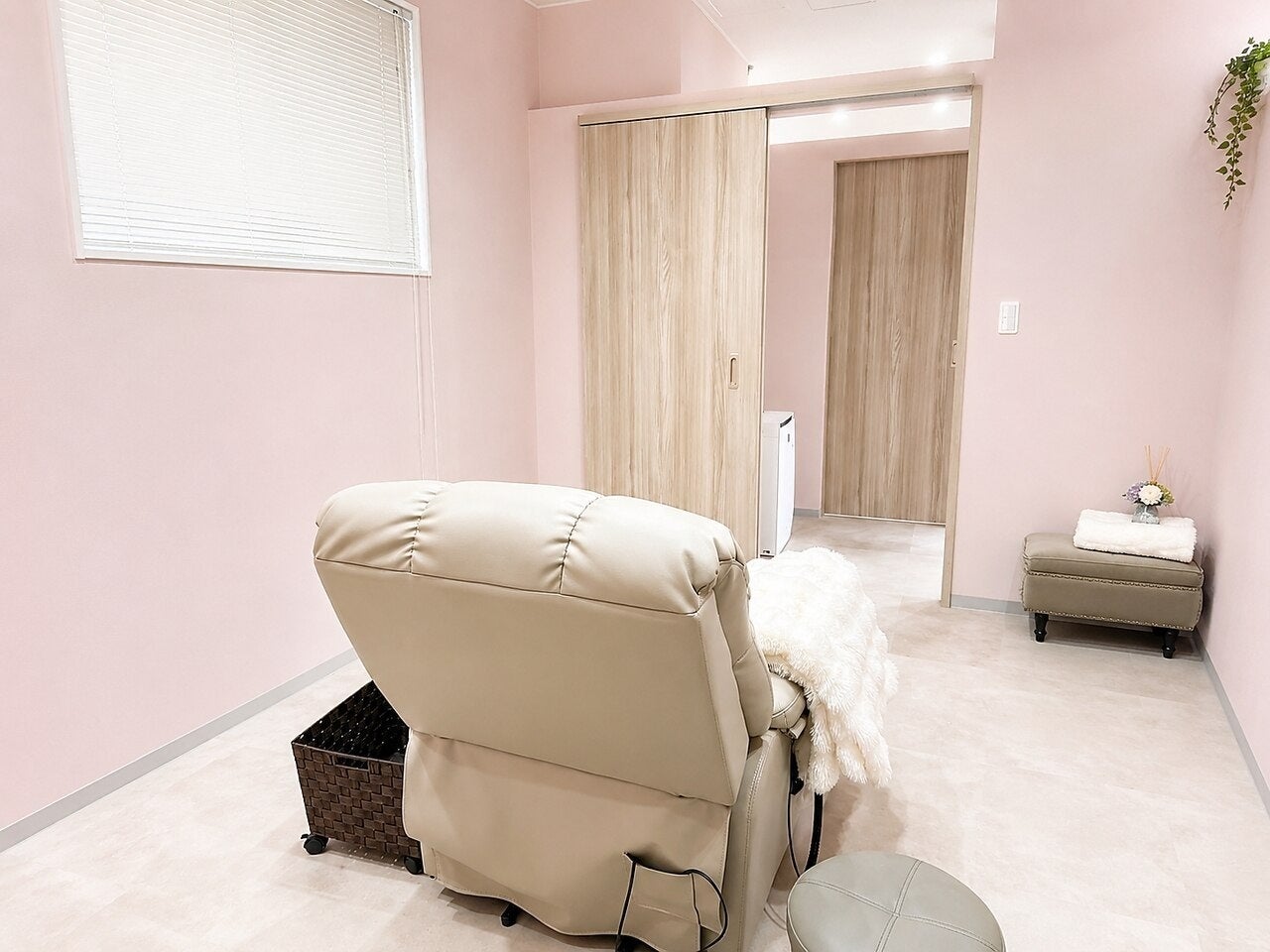 眉毛美容液「Dr Brow Plus +」、発売4ヶ月で1000本を突破!購入者の口コミで目立ったのは「塗りやすさ」