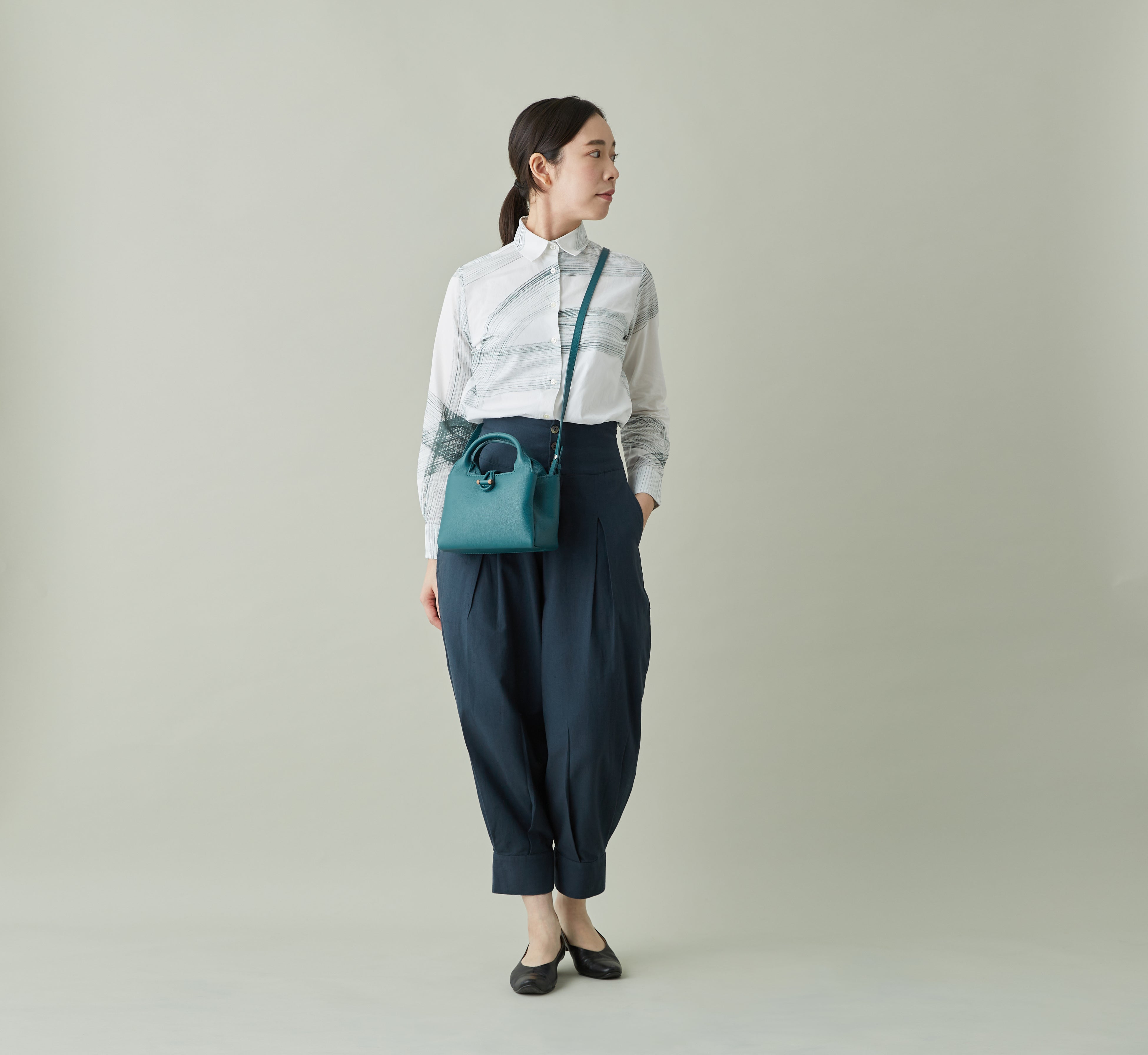 つなぎ目のない世界』～マザーハウスが、1枚の型紙から生まれた新作