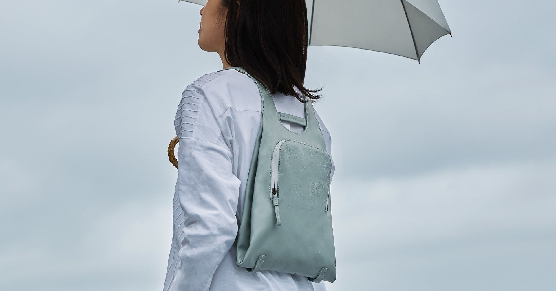 マザーハウス フィット感が抜群の超薄型バックパック Minimatou 身にまとう に 撥水モデルが登場 株式会社マザーハウスのプレスリリース マザーハウス フィット感が抜群の超薄型バックパック Minimatou 身にまとう に 撥水モデルが登場 株式会社マザーハウスのプレスリリース