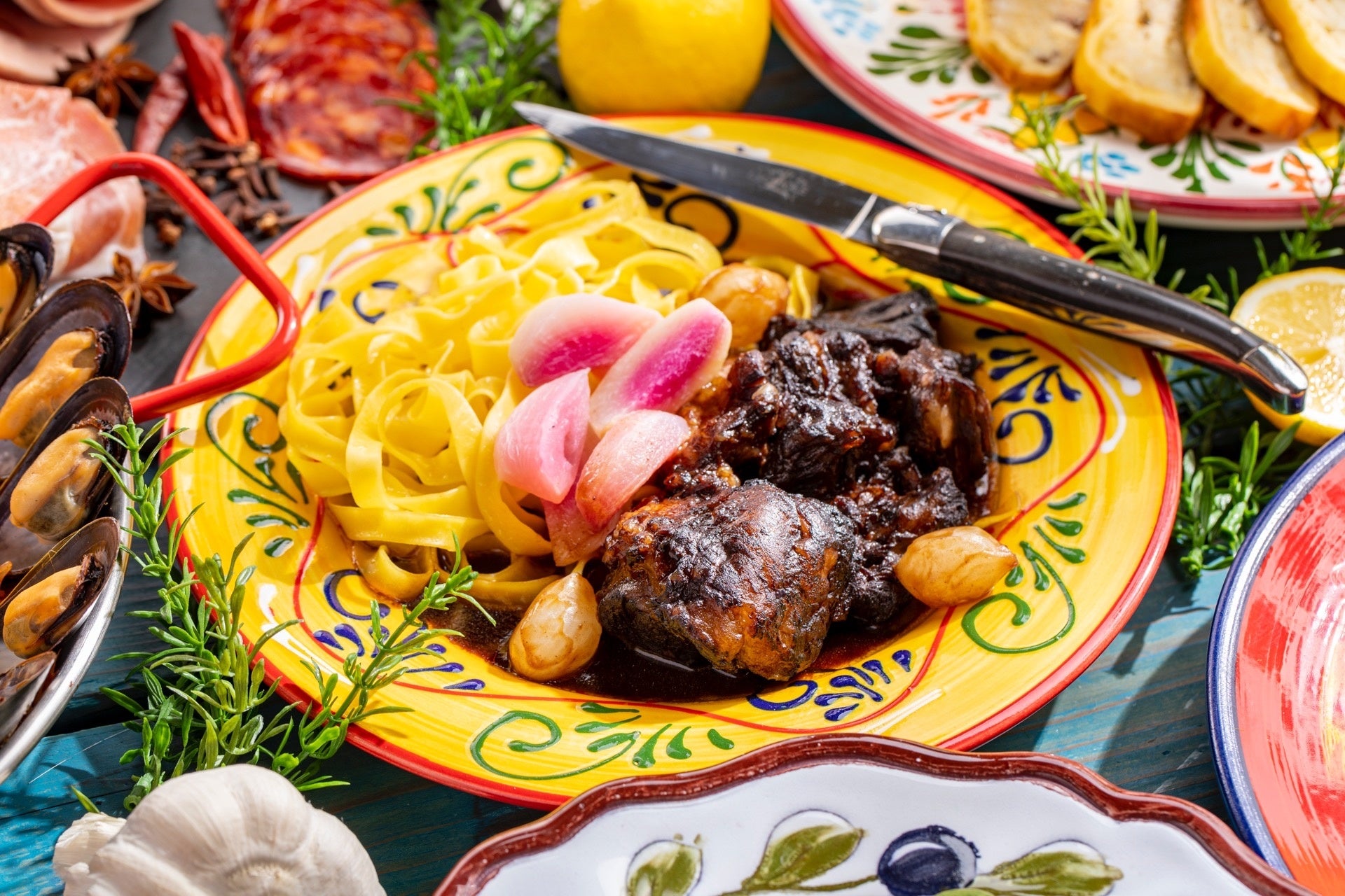 ラポ・デ・トロ（牛テールの煮込み）