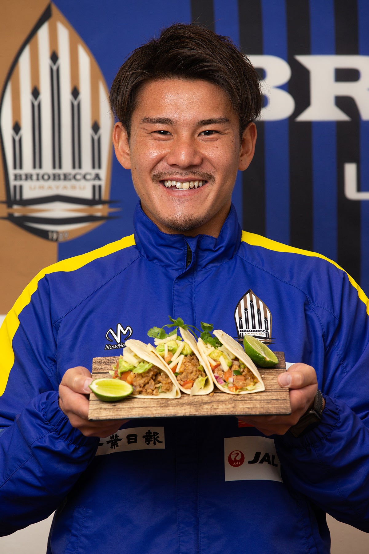 富塚選手監修のタコス