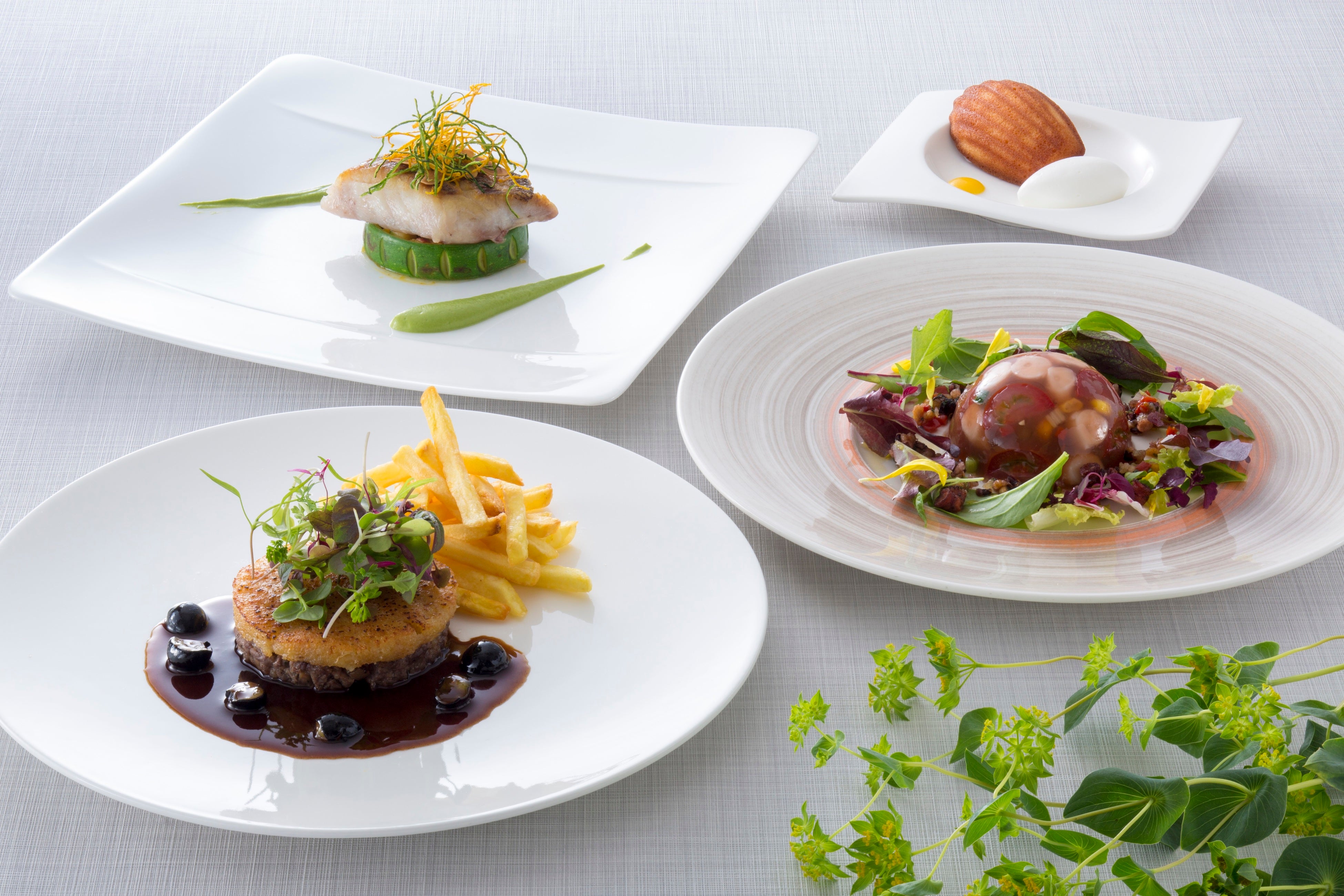 神戸ポートピアホテル　料理イメージ