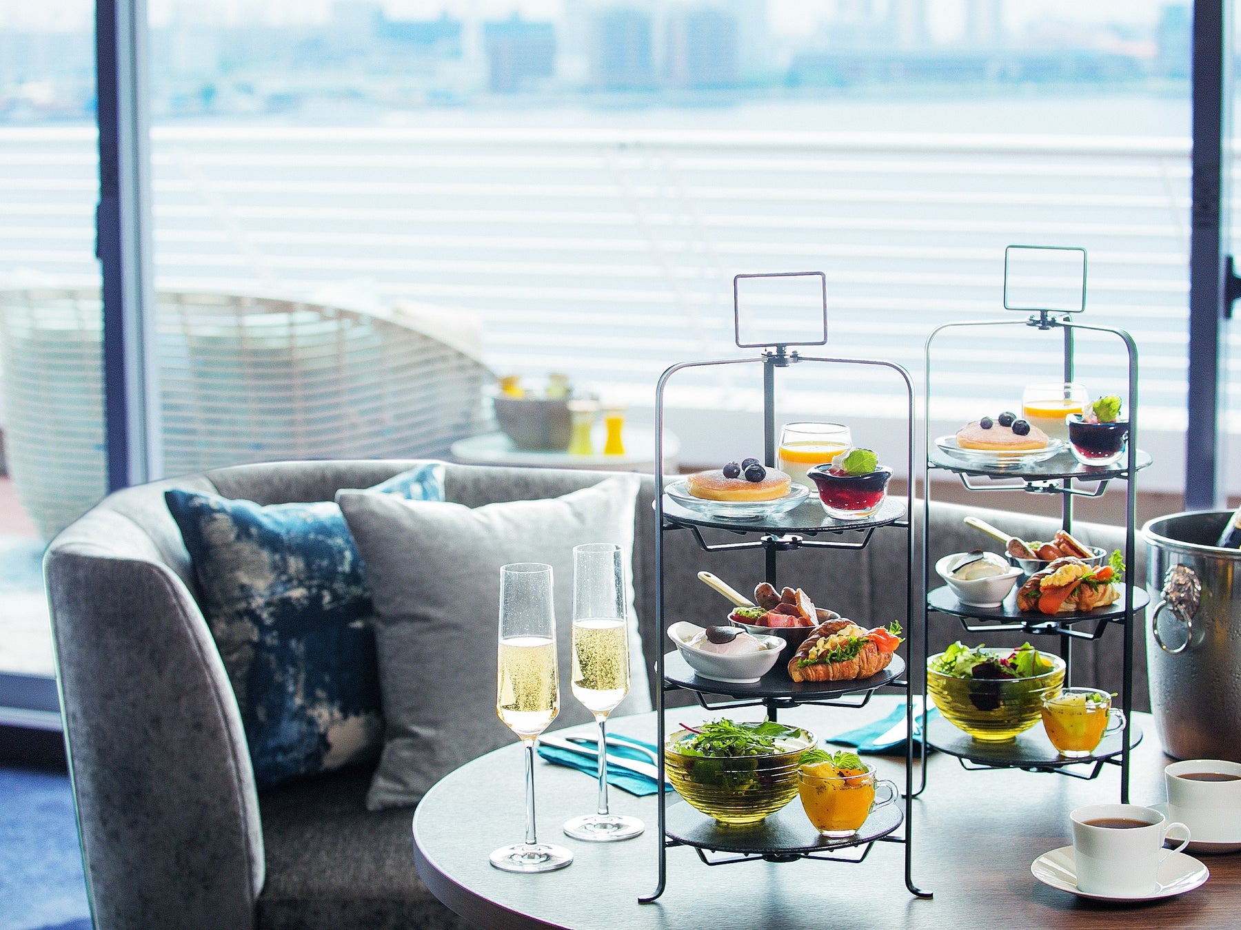 神戸メリケンパークオリエンタルホテル エグゼクティブルーム 宿泊者限定客室で味わえるハイティースタイルの朝食を1日10室限定で提供開始 Hmjのプレスリリース 神戸メリケンパークオリエンタルホテル エグゼクティブルーム 宿泊者限定客室で味わえるハイティースタイルの朝食を1日10室限定で提供開始 Hmjのプレスリリース