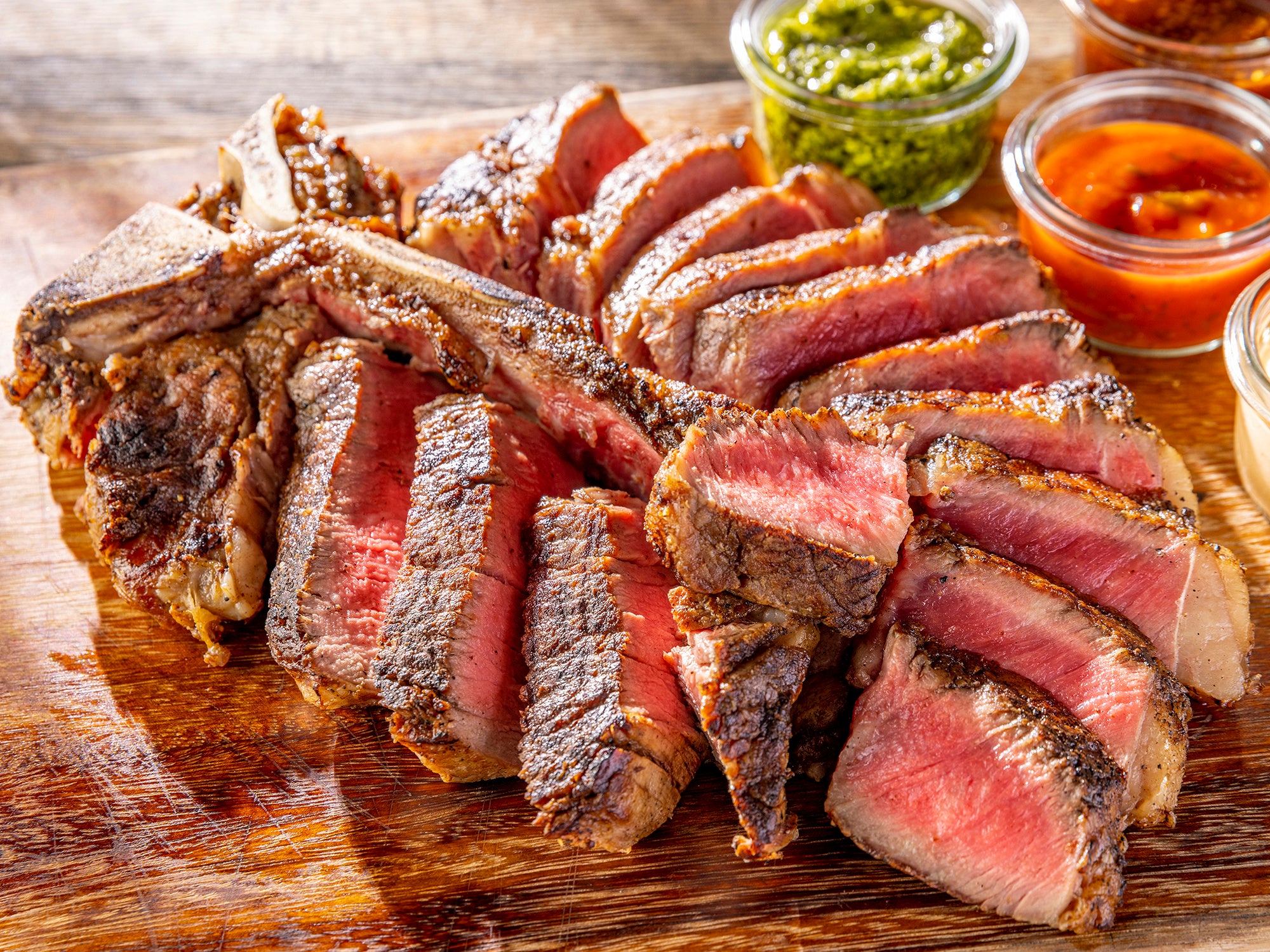 Tボーンステーキ