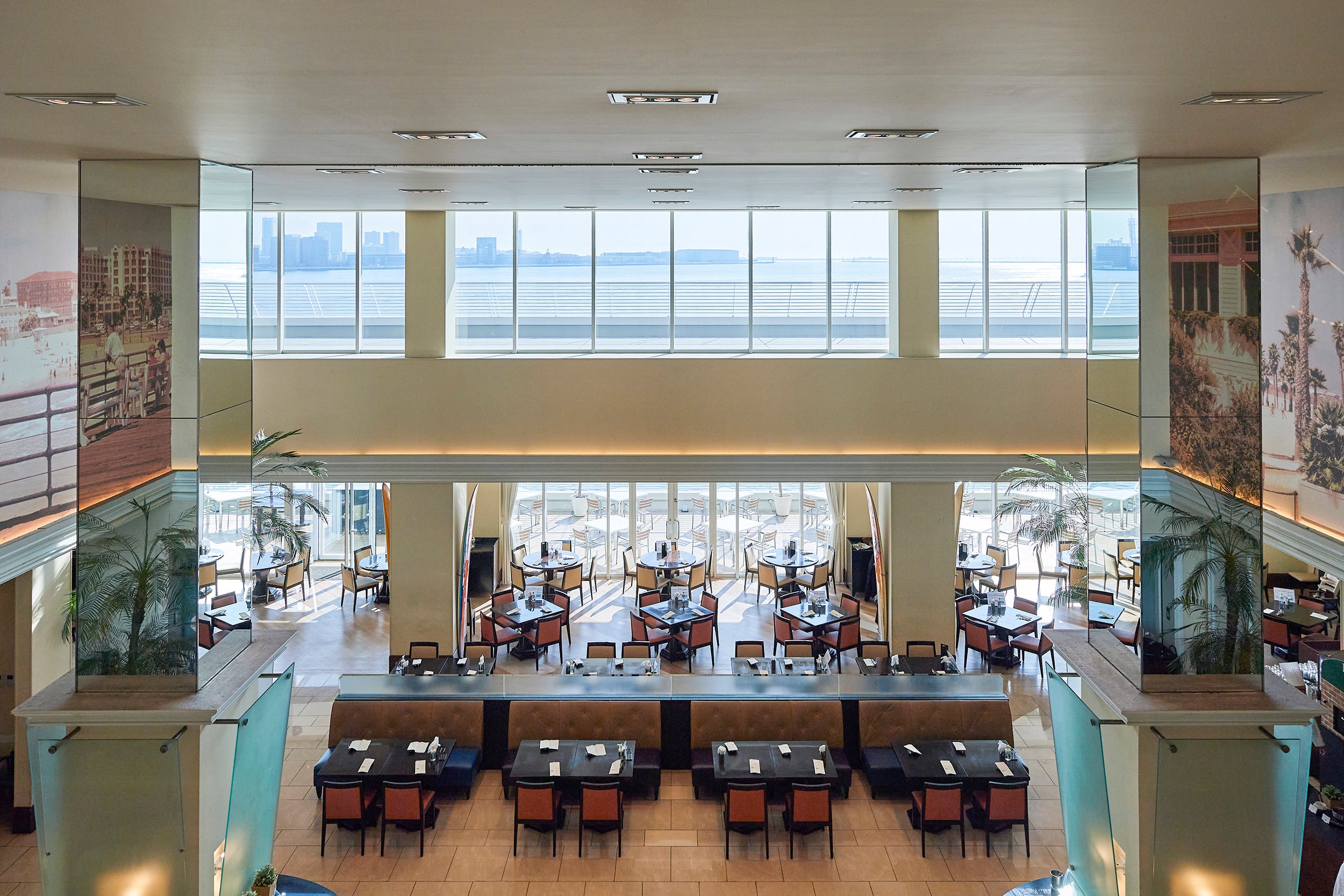 テラスレストラン「サンタモニカの風」