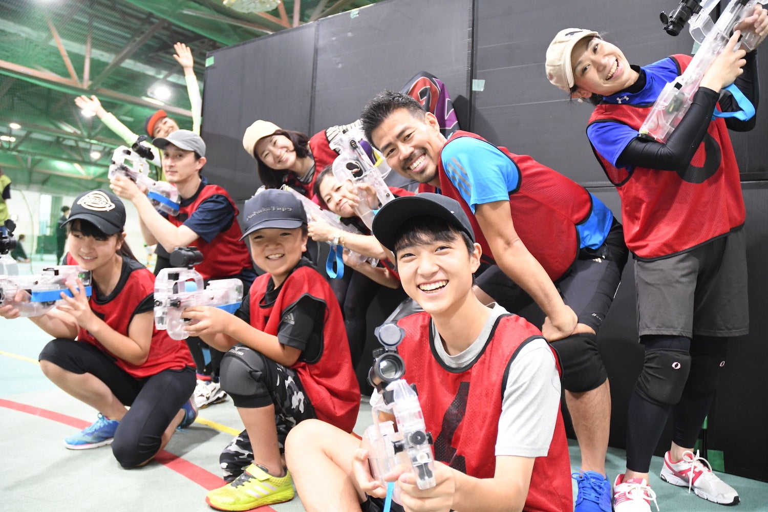 【オリエンタルホテル 沖縄リゾート＆スパ】2025-2026年末年始イベントのご案内　沖縄初上陸のチーム戦型シューティングスポーツが登場　光線銃を使った「フラッグハント」で家族総出の白熱バトル！