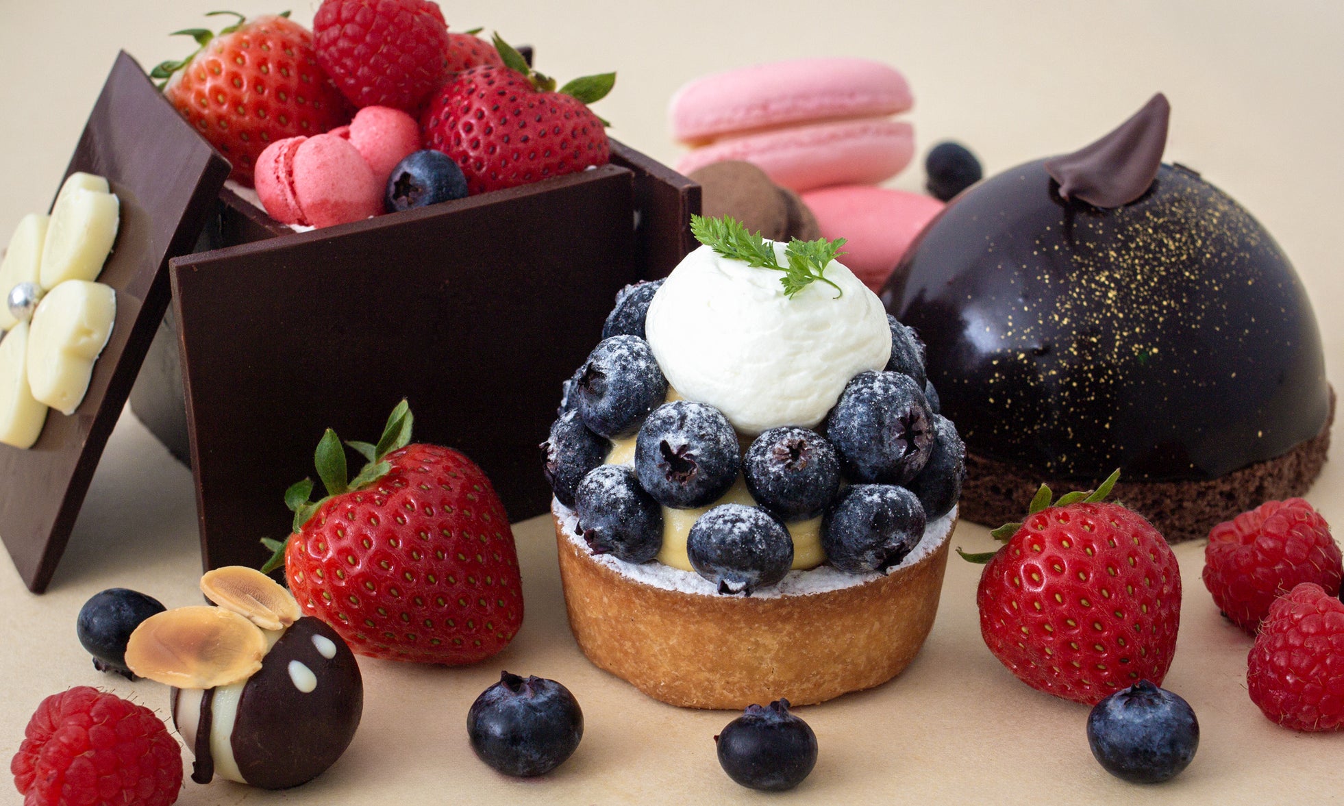 【オリエンタルホテル福岡 博多ステーション】甘酸っぱいベリーと濃厚チョコで”大人の贅沢なひととき”を「チョコレート&ベリースイーツブッフェ」開催11月22日(土)~24日(月・祝)