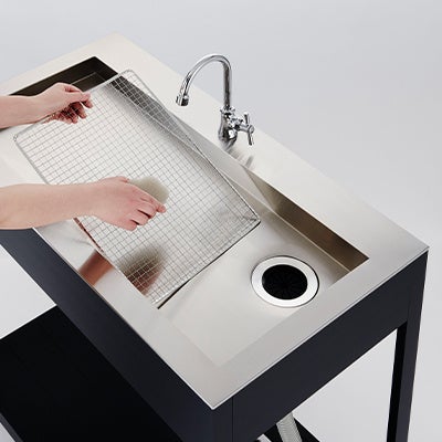 作業台＋シンク＋収納の三役でアウトドアをもっと楽しく！ガーデン