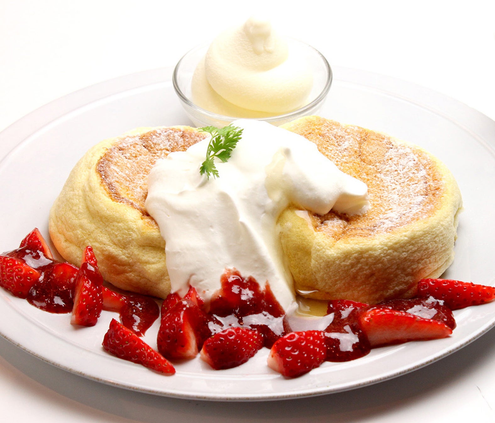 苺ジャムのストロベリーチーズスフレパンケーキ¥1,580