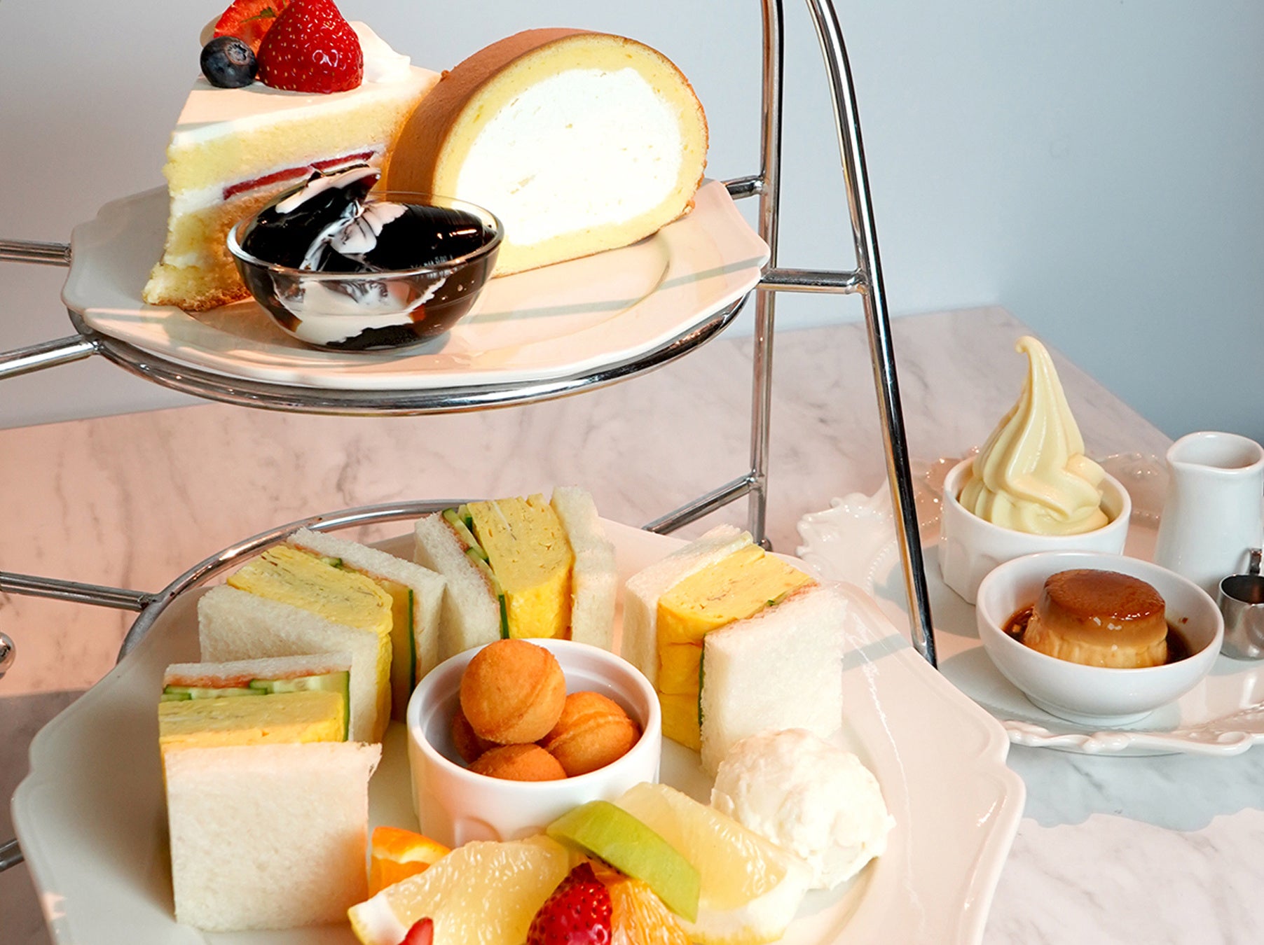 アフタヌーンティー １人前¥1,900※写真は2人前です