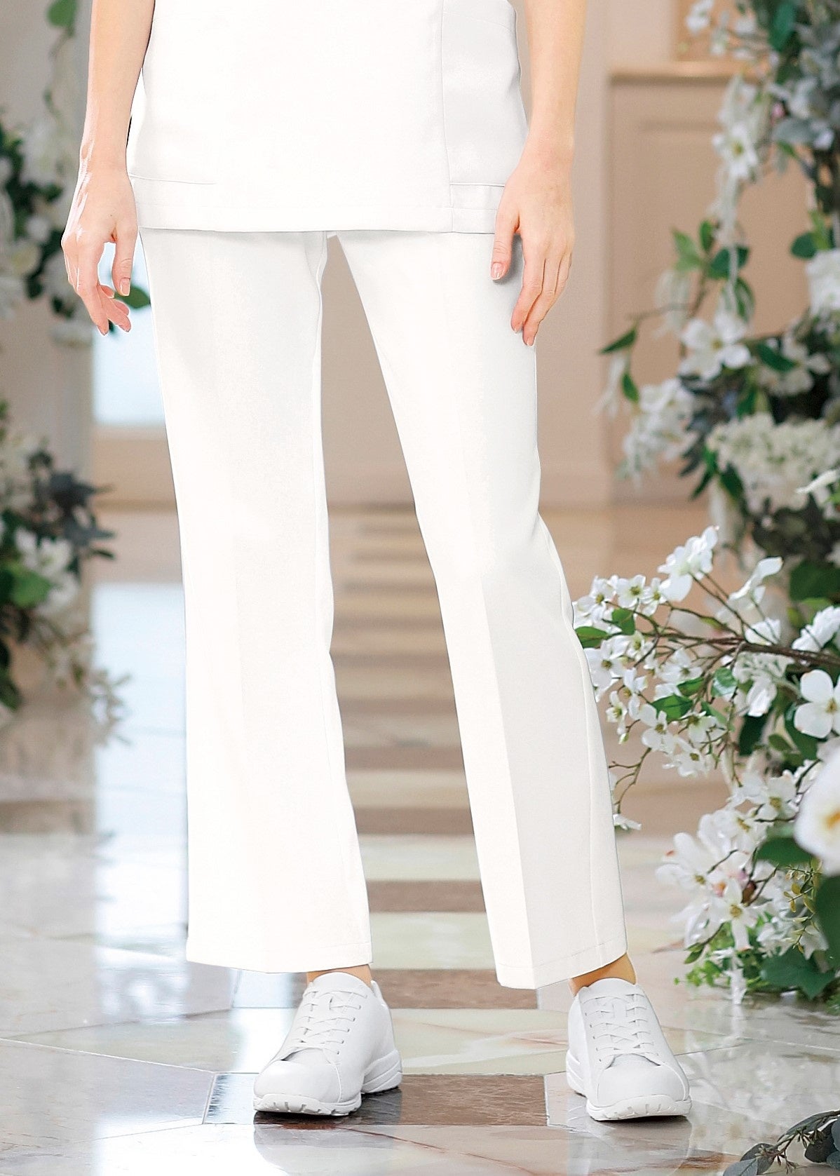 ナーシングセミフレアパンツ