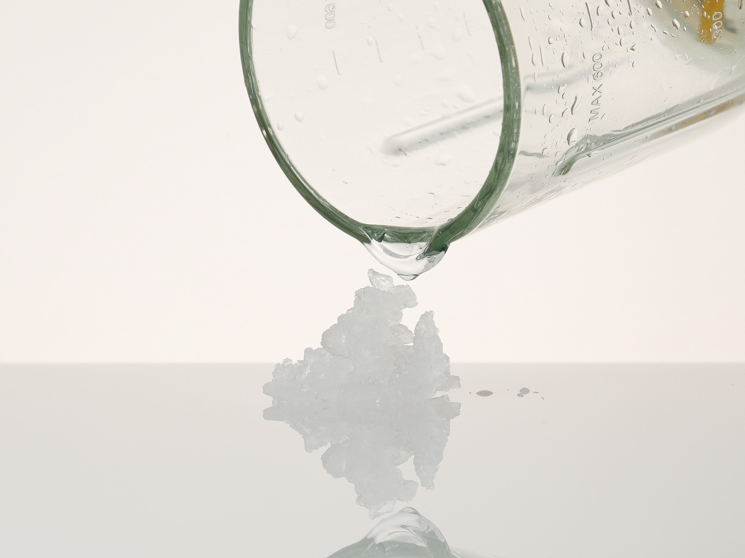 家庭用の氷も砕く