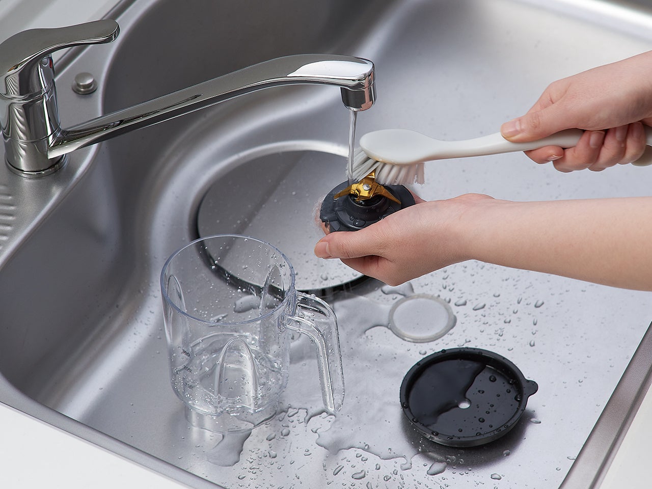 お手入れしやすい脱着パーツ