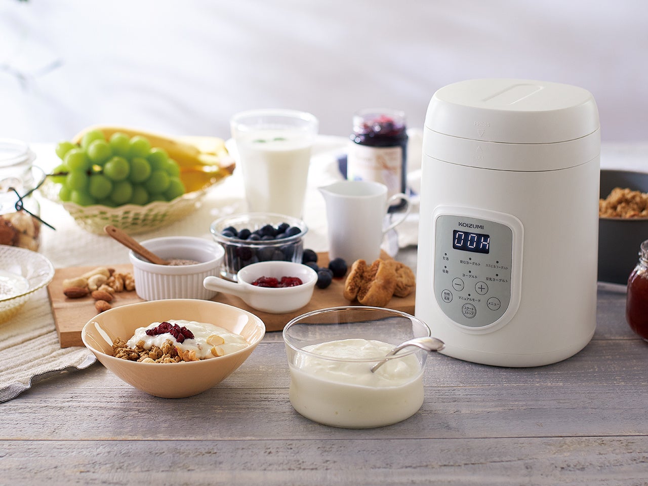 材料を入れてボタンを押すだけ！コンパクトな『ヨーグルトメーカー』新