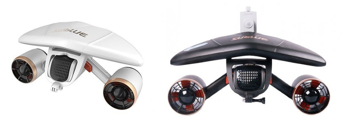 左からホワイト、ブラック