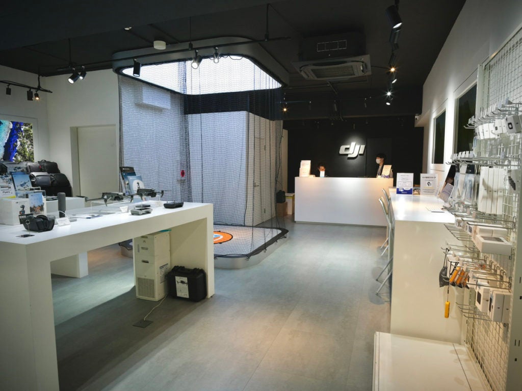ドローン視点のアクロバティックな空撮がやり込めるFPVドローン