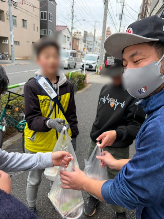 【2月活動報告】東京都北区の地域の居場所「絆食堂」2月はハヤシライス&モチコチキン – 子ども無料・大人300円/家庭的な手づくり料理を提供【企業・個人協賛募集中】 【2月活動報告】東京都北区の地域の居場所「絆食堂」2月はハヤシライス&モチコチキン – 子ども無料・大人300円/家庭的な手づくり料理を提供【企業・個人協賛募集中】