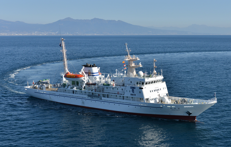 東海大学海洋調査研修船「望星丸」