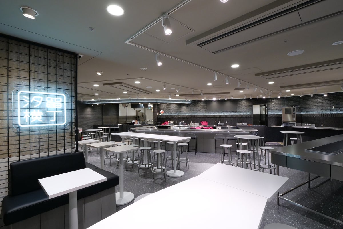 【年内に開業できる方限定】汐留駅直結『汐留横丁』で出店初期費用0円 厨房・客席・モバイルオーダー完備の飲食店をオープン可能に