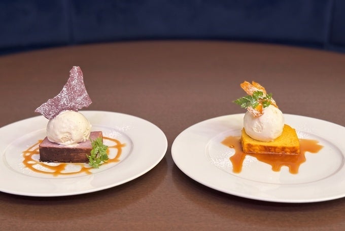 左「ほっくり紫芋の濃厚バスクチーズケーキ」、右「シナモン香る 濃厚かぼちゃのバスクチーズケーキ」各980円(税込)