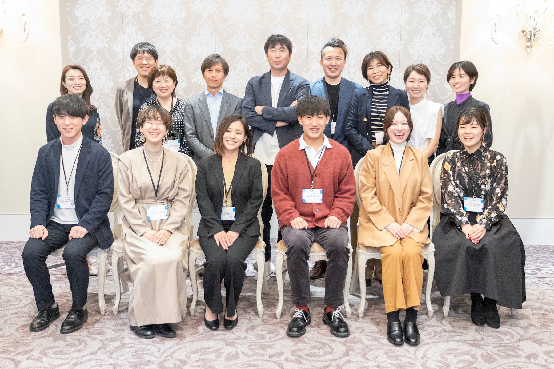 会場に出席した内定者6名とサイダスメンバー