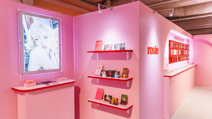 BLACKPINK ロゼ rosie 中国 深圳ポップアップ 購入特典 2枚 BLACKPINK BLACKPINK ロゼ rosie 中国 深圳ポップアップ 購入特典 2枚 BLACKPINK