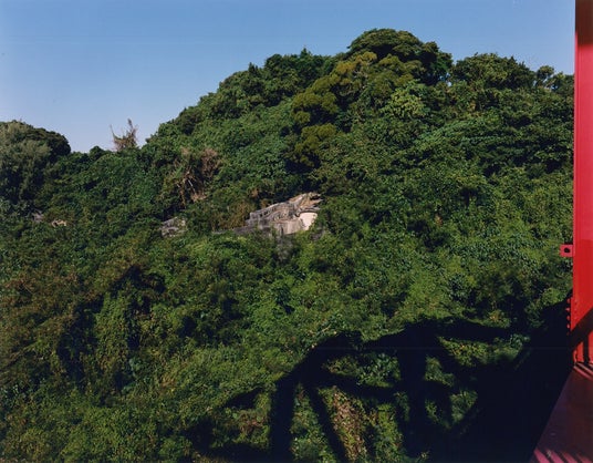 第25回(2023年度)三木淳賞受賞作家新作展 吉江 淳 写真展「沖縄」を開催 第25回(2023年度)三木淳賞受賞作家新作展 吉江 淳 写真展「沖縄」を開催