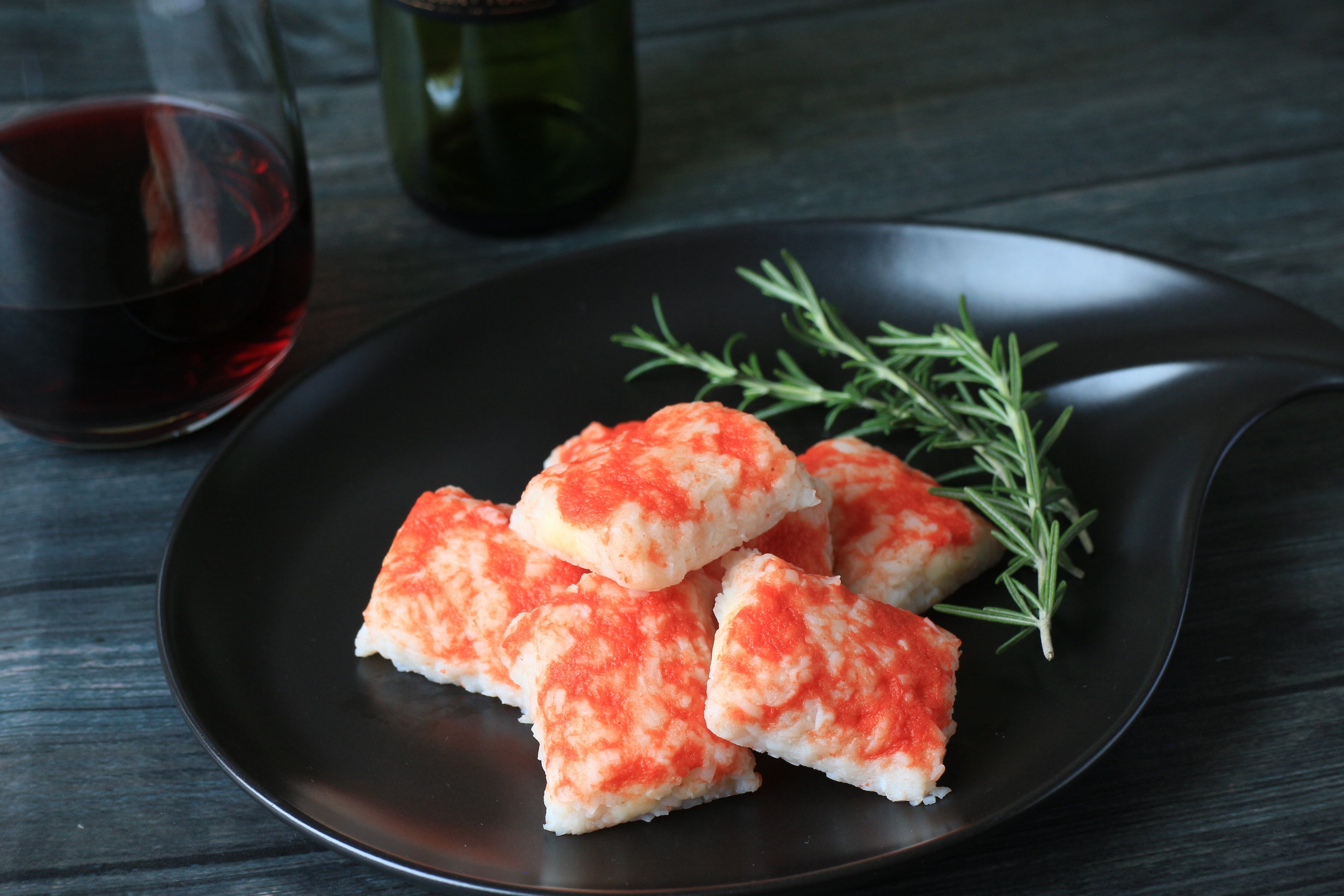 ほぼカニ®」で話題の“ほぼシリーズ”から「ほぼホタテ®特製シーザー