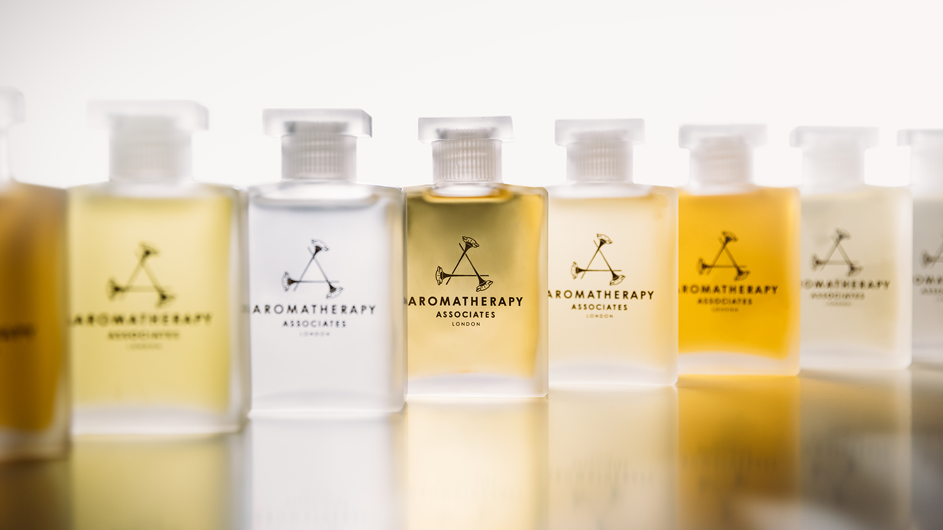 英国発【AROMATHERAPY ASSOCIATES】アロマセラピーアソシエイツ