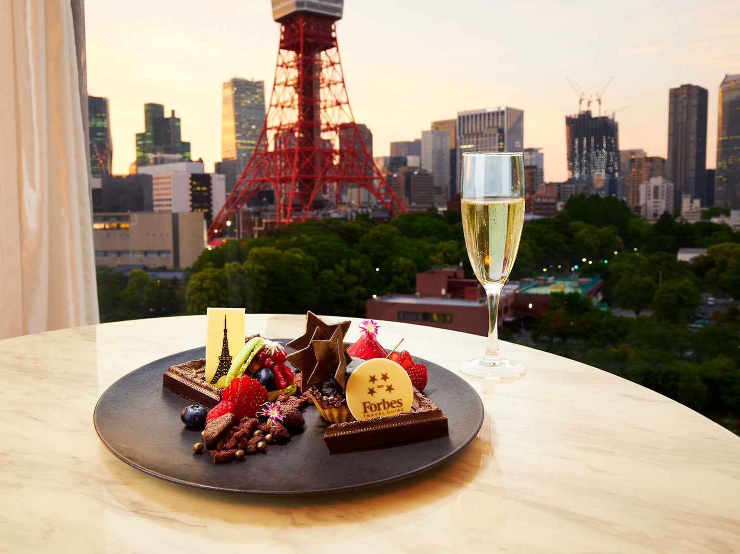 ザ プリンス パークタワー東京 フォーブス トラベルガイド22 にて3年連続で4つ星を獲得 あふれる旅の思い出を表現したスイーツ プレート付き宿泊プランを販売 株式会社西武 プリンスホテルズワールドワイドのプレスリリース ザ プリンス パークタワー東京 フォーブス トラベルガイド22 にて3年連続で4つ星を獲得 あふれる旅の思い出を表現したスイーツ プレート付き宿泊プランを販売 株式会社西武 プリンスホテルズワールドワイドのプレスリリース