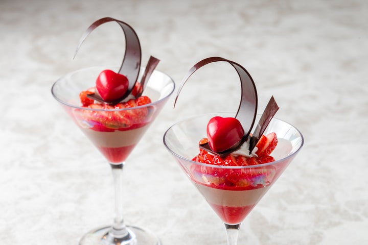 プリンスホテルでピエール・マルコリーニのチョコレートを使った「Strawberry & Chocolate Afternoon Tea」を販売 プリンスホテルでピエール・マルコリーニのチョコレートを使った「Strawberry & Chocolate Afternoon Tea」を販売