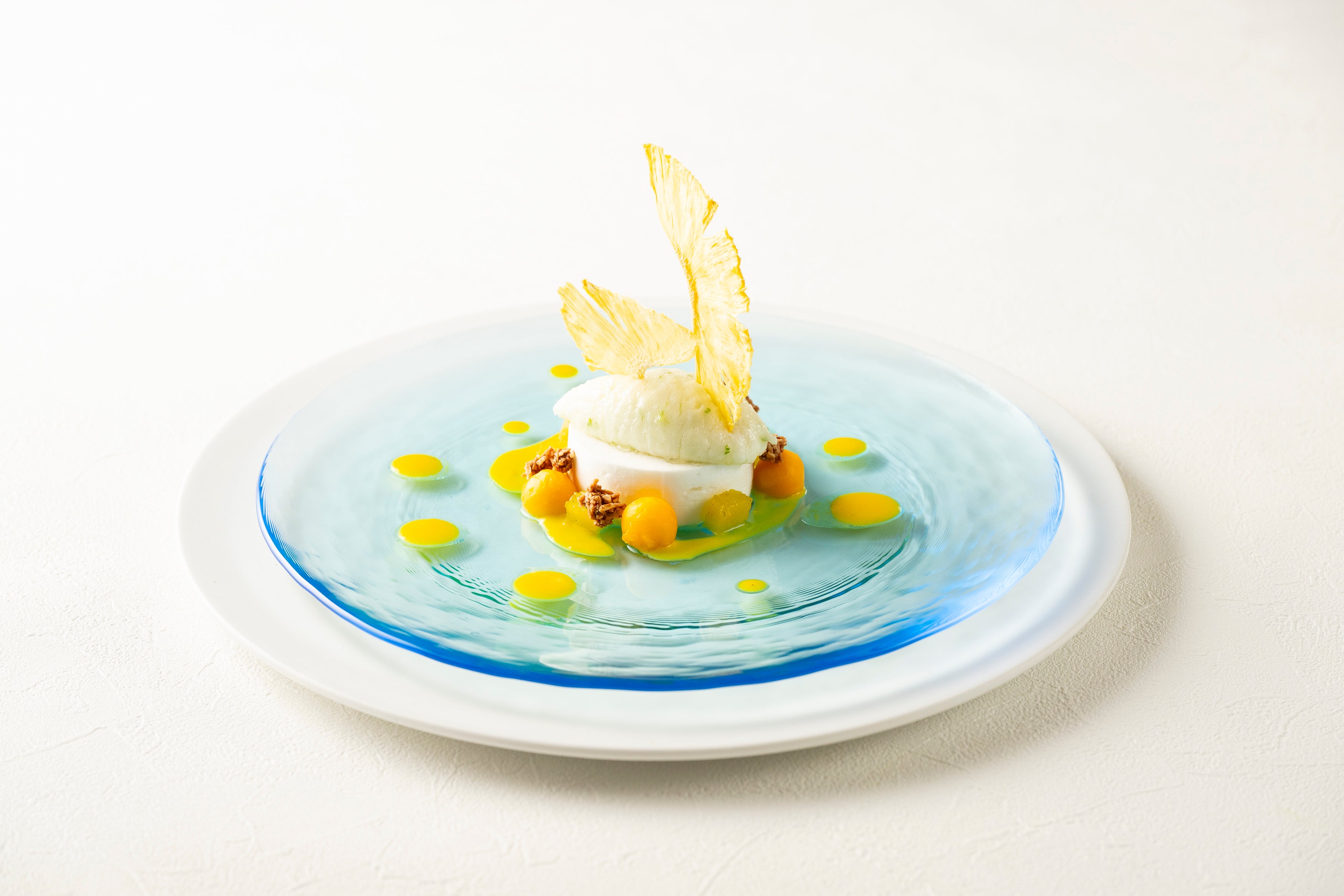 グランデセール「クレームダンジュ ライムのソルベ パイナップルコンポートとマンゴーソース」