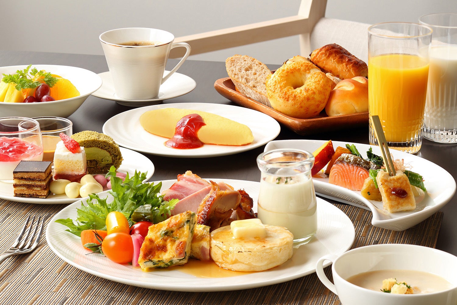 オールデイダイニング カザ（1階）和洋ビュッフェ　イメージ