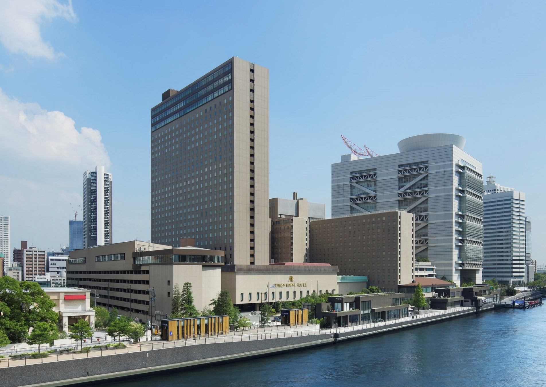 株式会社ガンバ大阪のレストラン事業における 管理運営業務委託契約のお知らせ ロイヤルホテルのプレスリリース 株式会社ガンバ大阪のレストラン事業における 管理運営業務委託契約のお知らせ ロイヤルホテルのプレスリリース