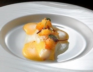 フランス産フレッシュ白アスパラガス　ソース・マルテーズ