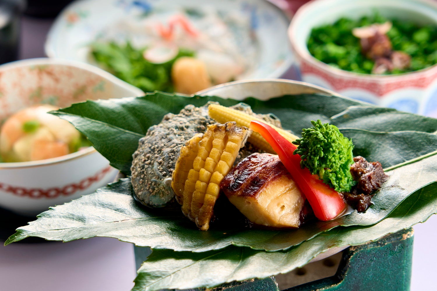 青朴葉にて 北九州あわびと鰆の朴葉味噌焼き　イメージ