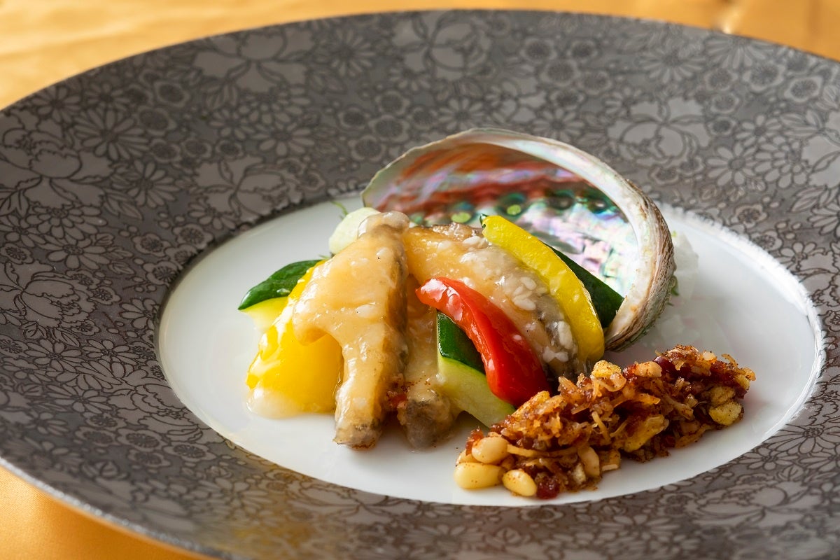 鮑の塩味炒め 特製XO醤添え