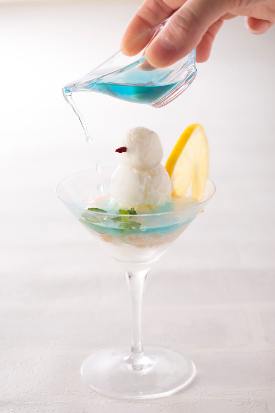 リーガロイヤルホテル京都 平日限定 真夏に雪だるま 見た目にも可愛い夏のデザートカクテル Glittering Snowman グリタリング スノーマン 販売 ロイヤルホテルのプレスリリース リーガロイヤルホテル京都 平日限定 真夏に雪だるま 見た目にも可愛い夏のデザートカクテル Glittering Snowman グリタリング スノーマン 販売 ロイヤルホテルのプレスリリース