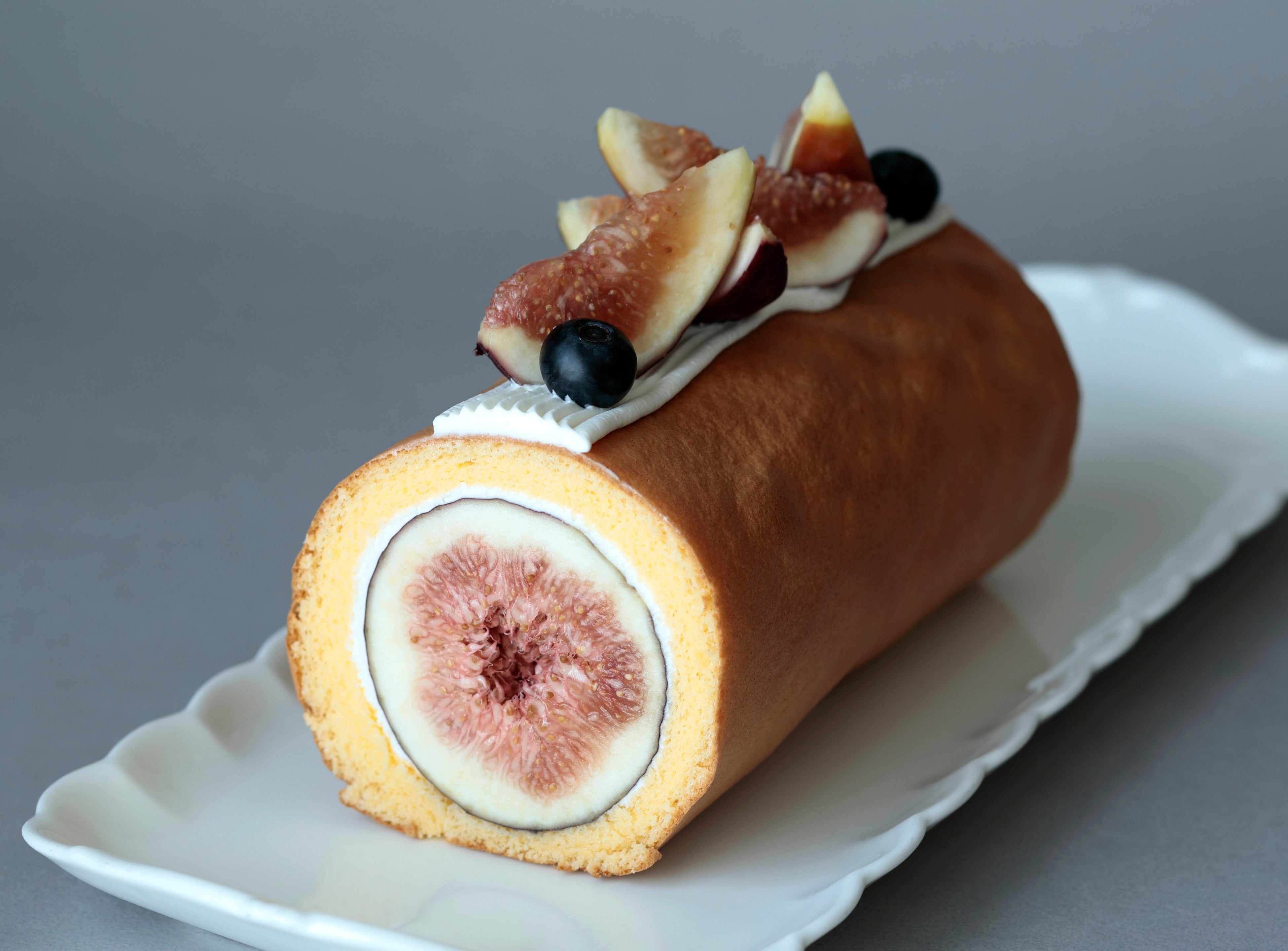 「いちじくのロールケーキ」