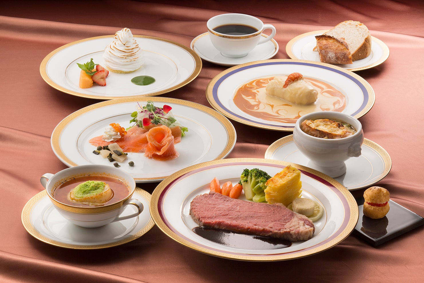 センチュリーロイヤルホテル　 クラシック＆モダンコース ～昭和レトロディナー～