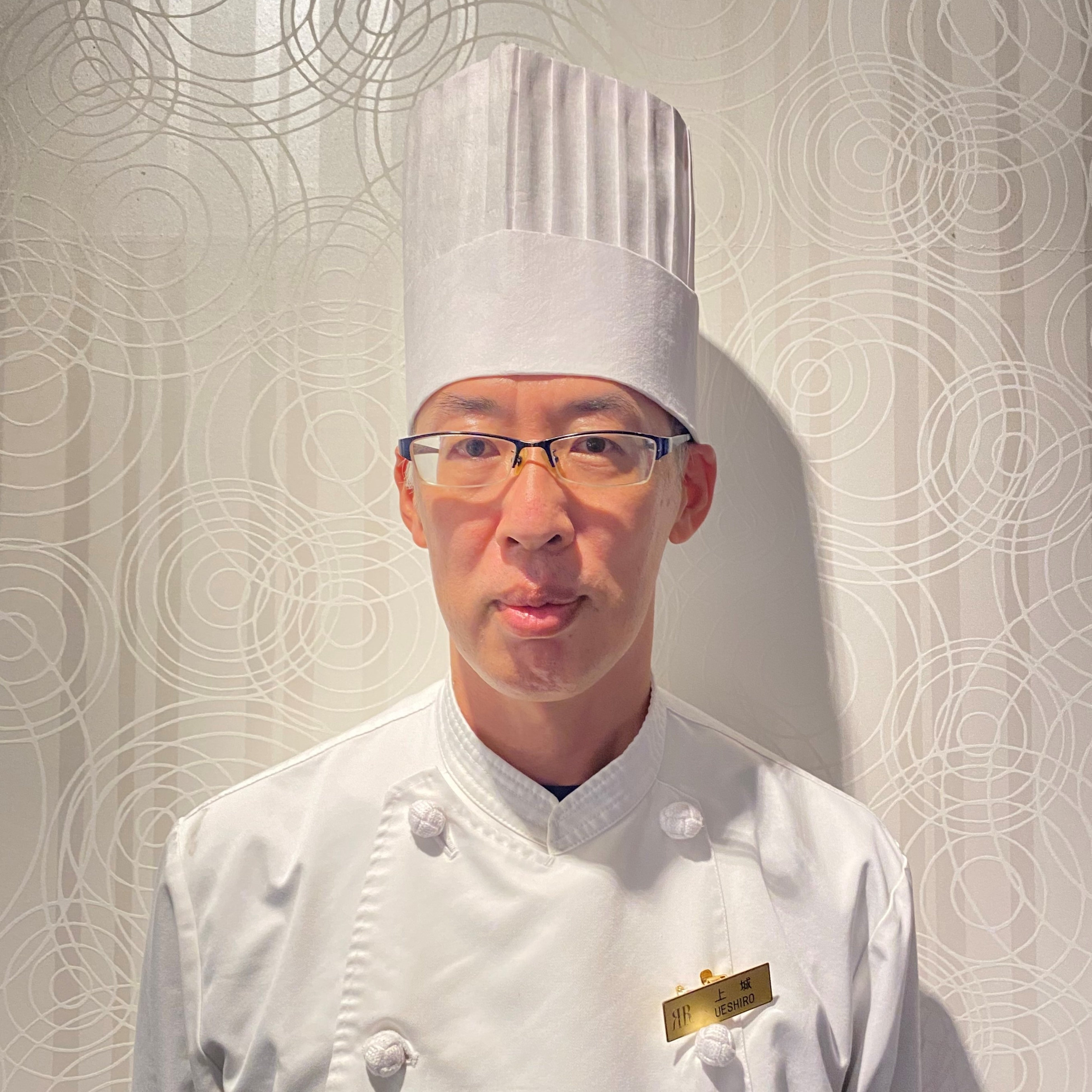 ＜考案者＞パティシエ 上城 良二