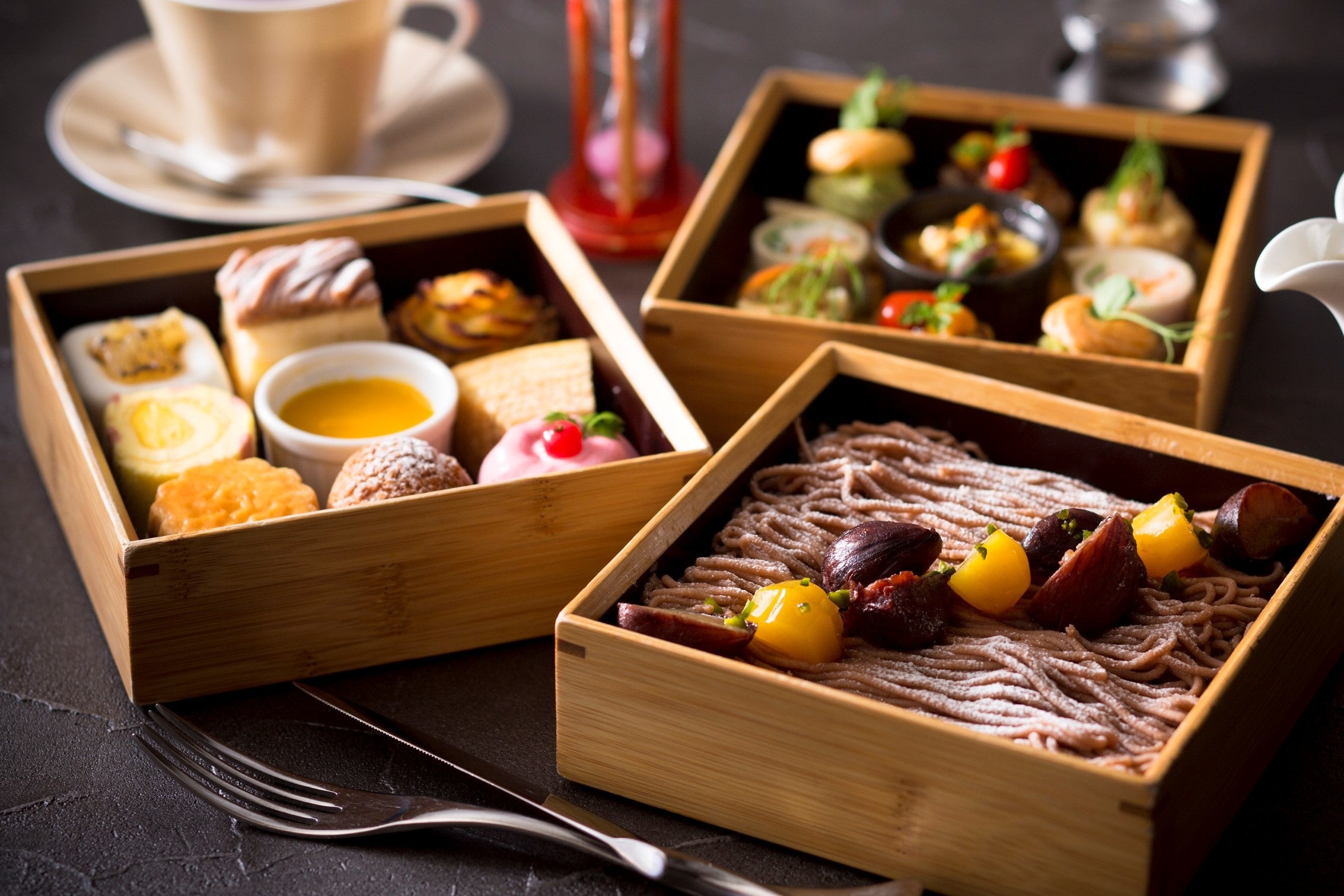 「オータムアフタヌーンティーセット（三段重）」イメージ