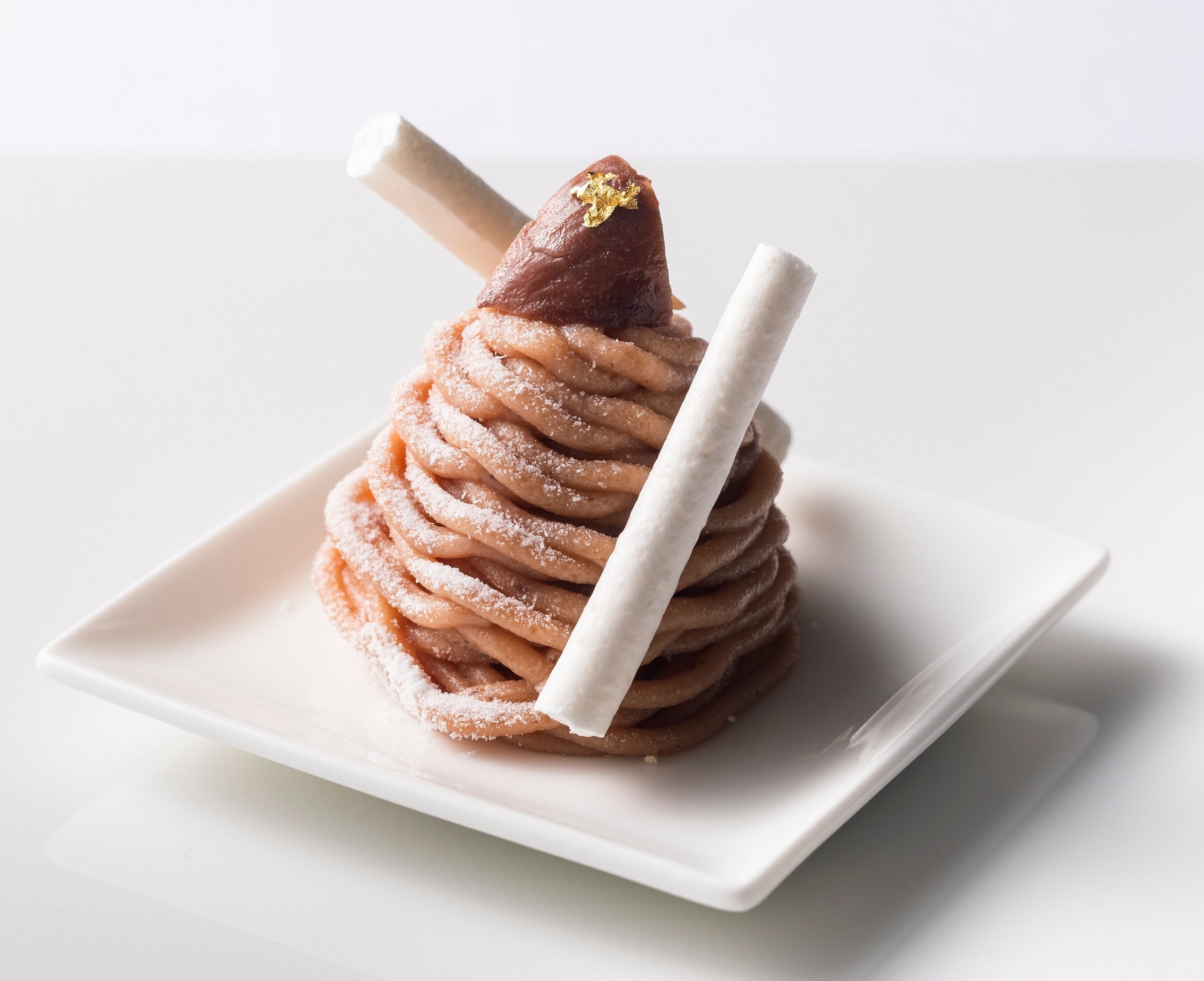 サクサクなメレンゲと洋栗のモンブラン（イメージ）