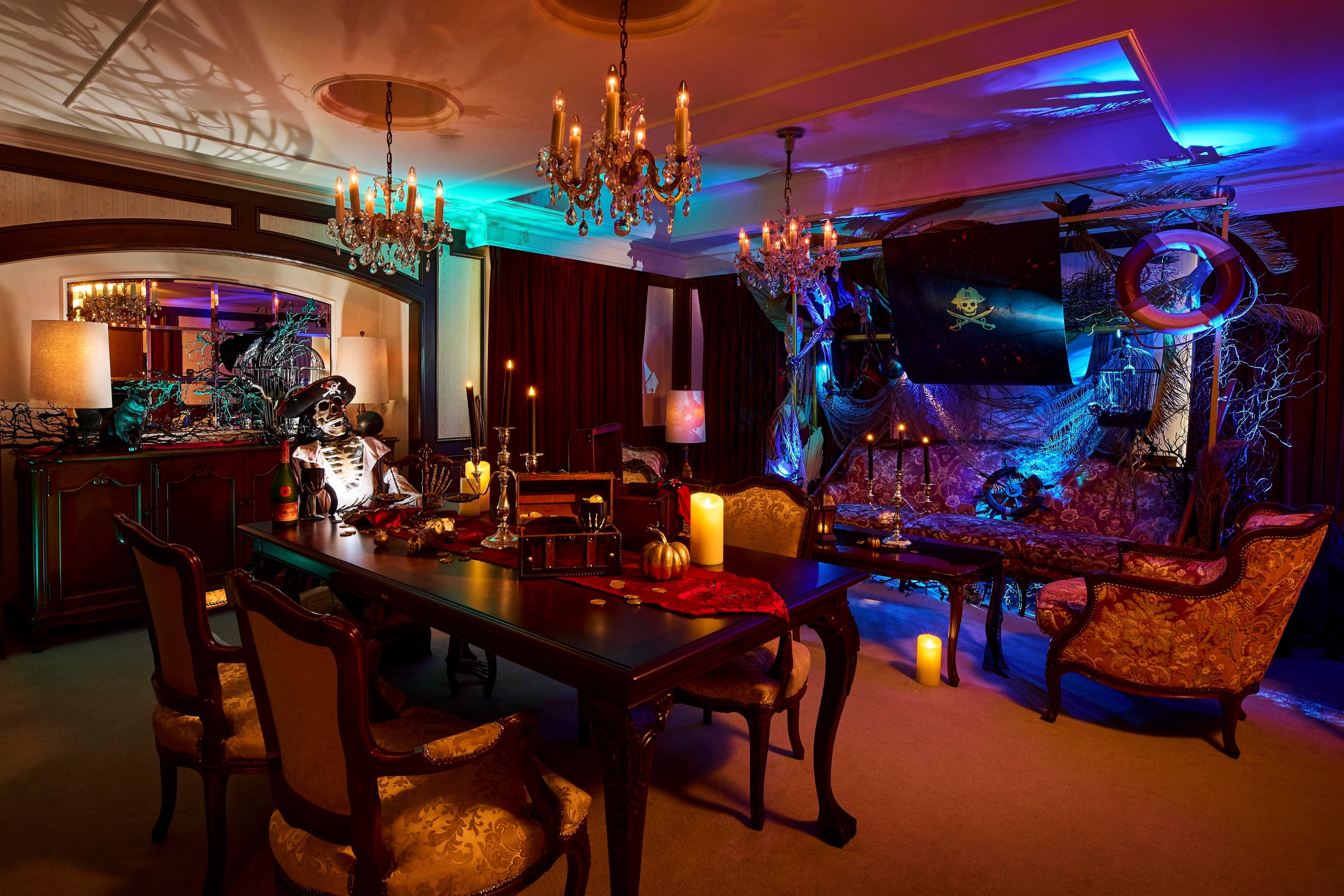 「彷徨える海賊船 パイレーツ オブ ナカノシマ」リビングルーム