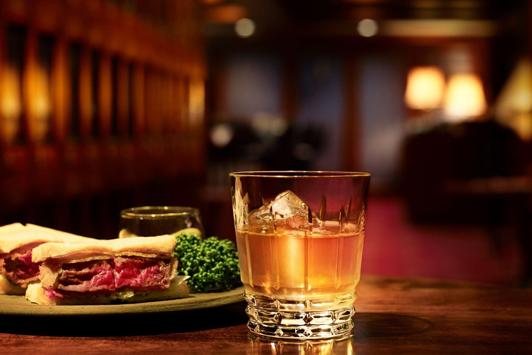 「バーで味わう『大人の〆メシ』」（セラーバー）イメージ