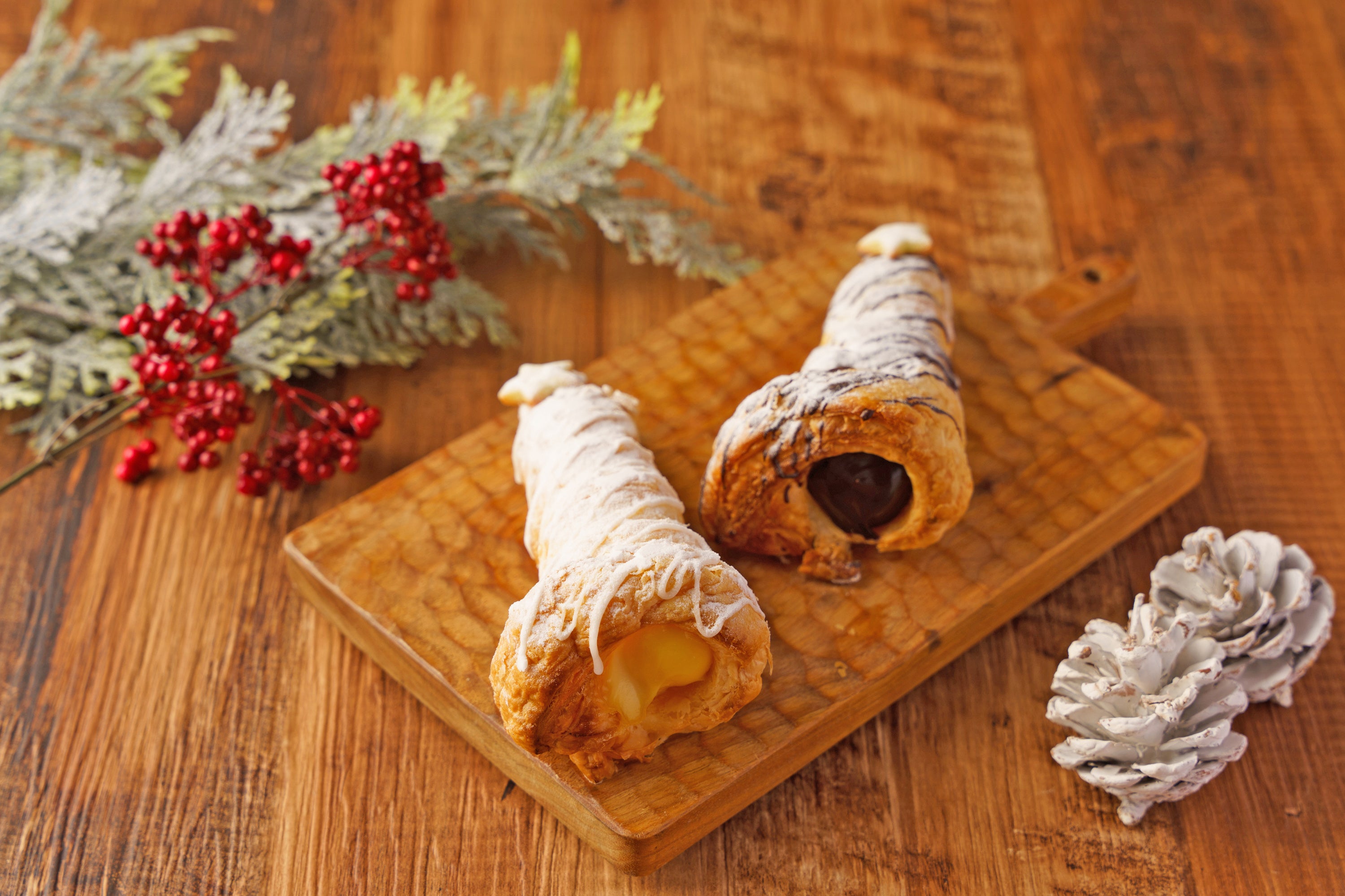 「チョココルネ～クリスマスver.～」「カスタードコルネ～クリスマスver.～」