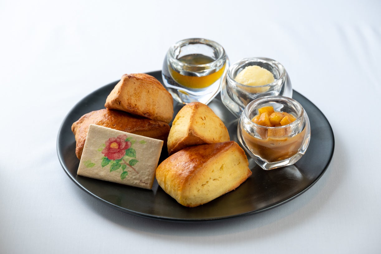 3段目（スコーン）